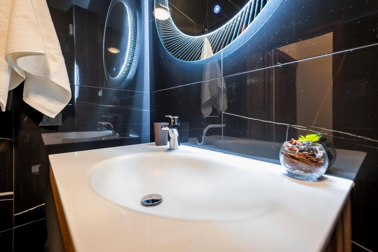 Guesthouse Santin ロヴィニ エクステリア 写真