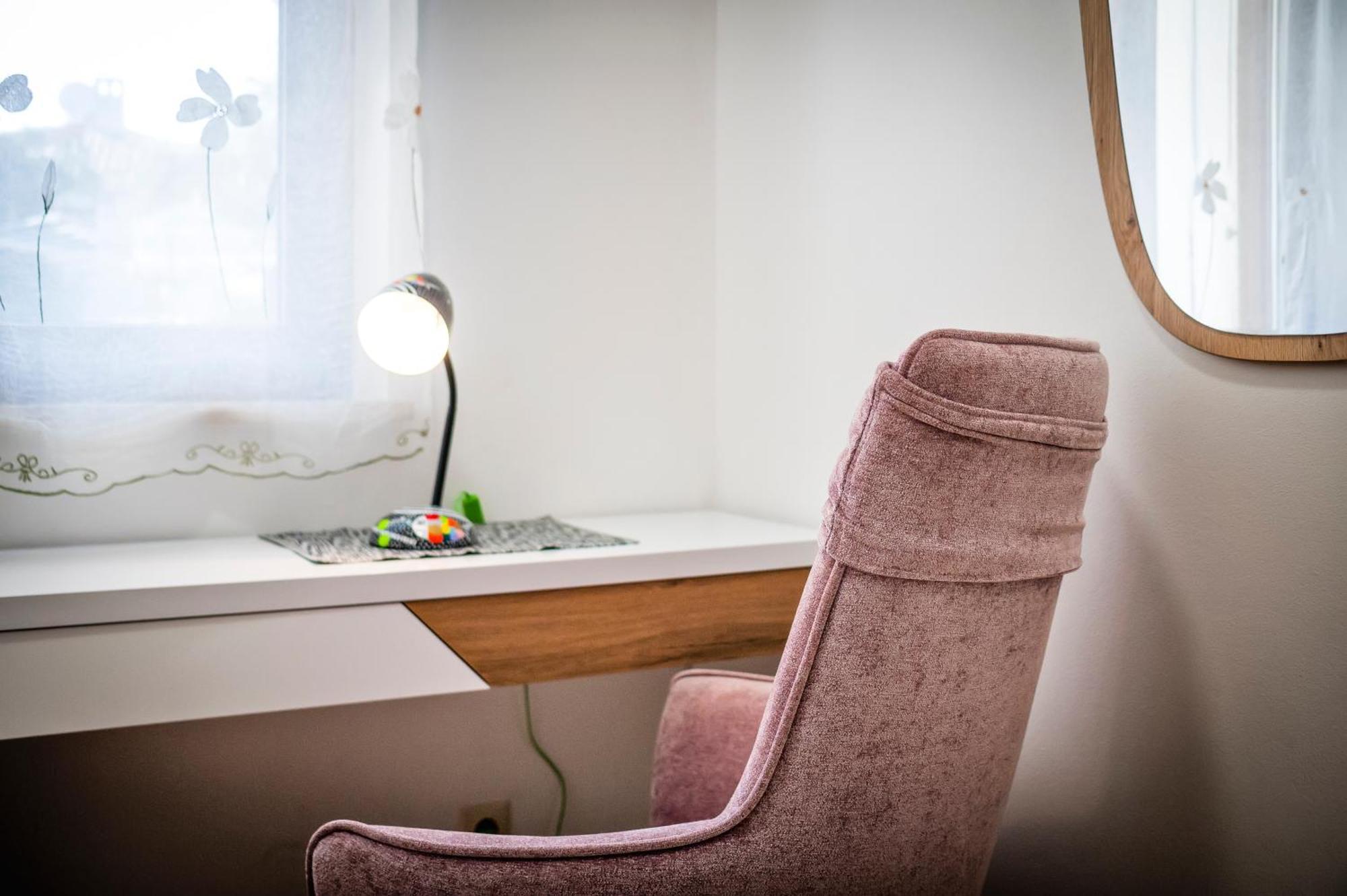 Guesthouse Santin ロヴィニ エクステリア 写真
