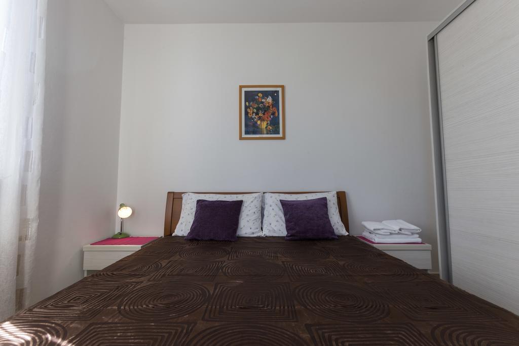 Guesthouse Santin ロヴィニ エクステリア 写真